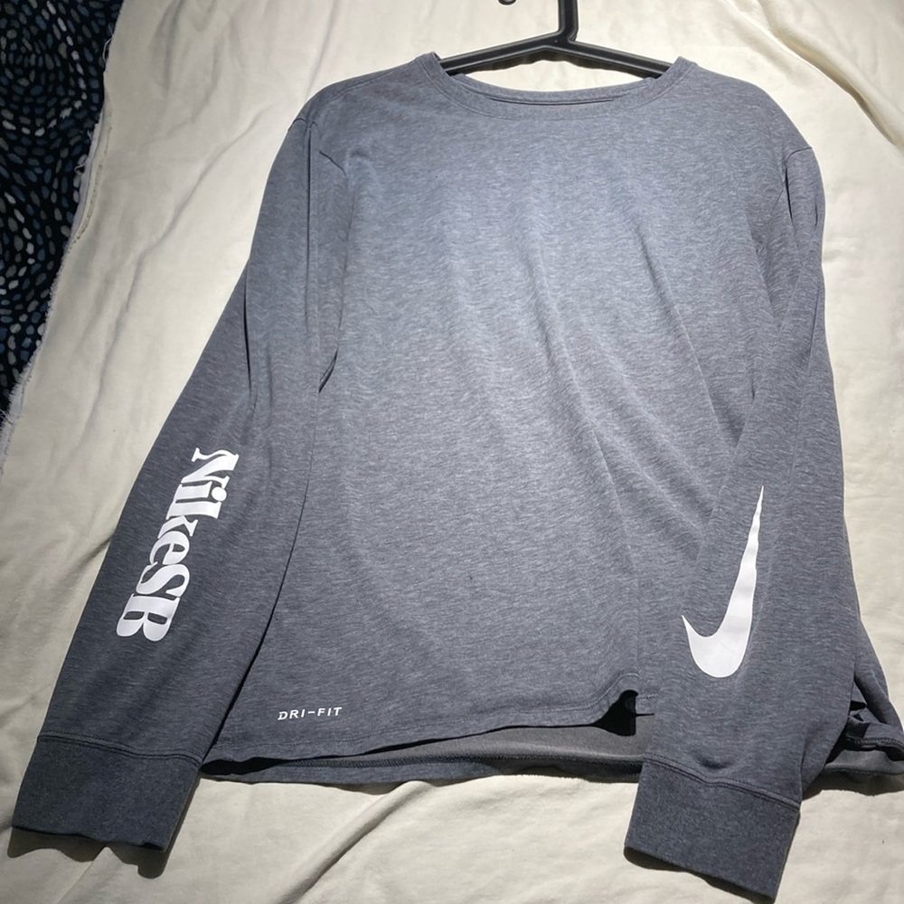 nike nikesb dri-fit longsleeve t-shirt grey/gray black white size large